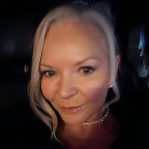 Meet your Posher, Melonie